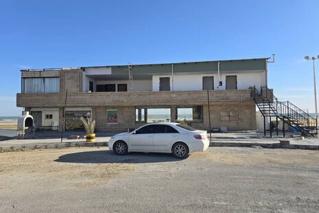 سوئیت 3 ساحلی در مجتمع اقامتی محمدزاده کنگان