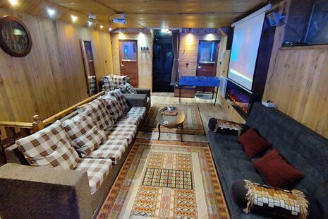 واحد دوبلکس تکخواب جکوزی دار در طبقه اول ویلای فشم