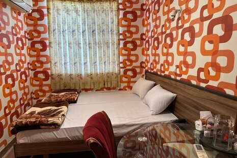 واحد تکخواب 205 در هتل آپارتمان قشم