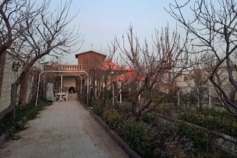 ویلا استخردار تکخواب سبزه باغچه در ملارد