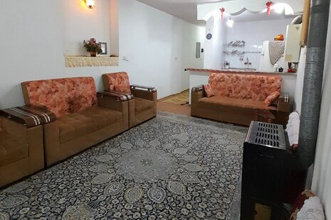 واحد مبله تکخواب طبقه همکف ویلا در صومعه سرا