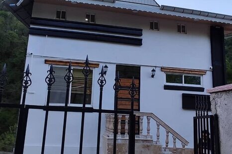 واحد در طبقه همکف ویلا فومن