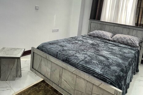 آپارتمان سه خواب مبله ساحلی روما در بندر انزلی