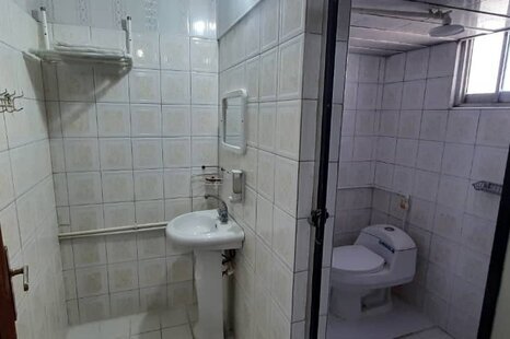 اتاق 4 نفره 2 در مهمانپذیر تاکستان