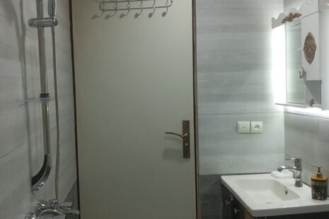 واحد مبله تک خواب در طبقه اول ویلا تیارا در بندر انزلی