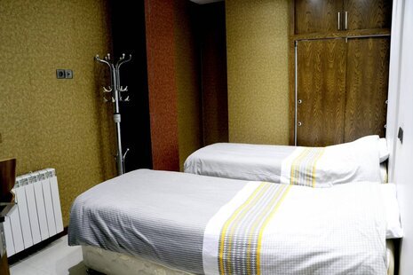 واحد 104 تکخواب لاولی روم (با صبحانه) در هتل آپارتمان اصفهان