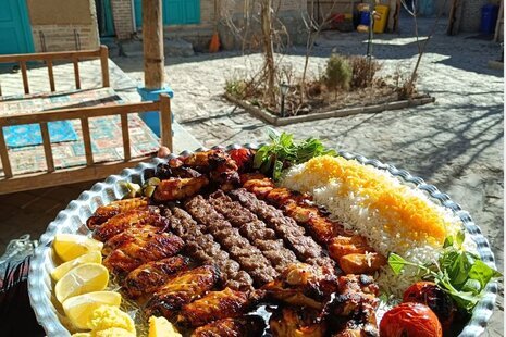 اتاق خاتون در اقامتگاه بومگردی داران