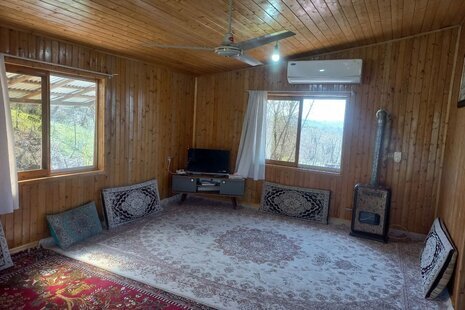 کلبه جنگلی تکخواب تیما در بابل
