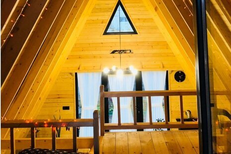 کلبه چوبی دوبلکس استخر آبگرم در لاهیجان