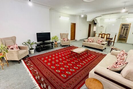 واحد دو خواب در طبقه همکف ویلا علی آباد