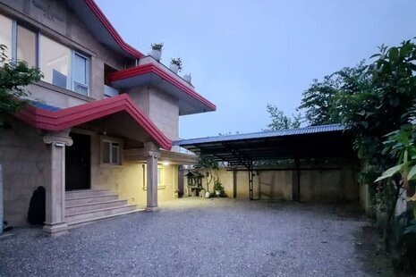 واحد استخردار طبقه همکف ویلا گلستان 3 در رامسر