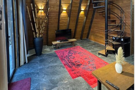 کلبه سوئیسی استخردار دوخواب در چالوس