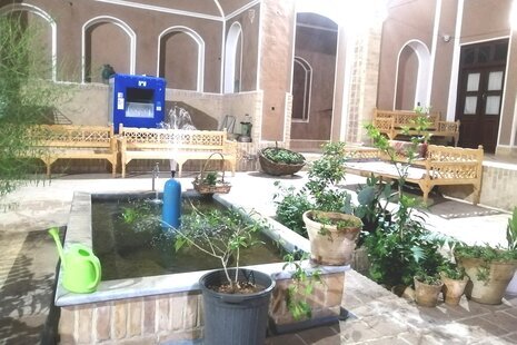 اتاق حافظ در اقامتگاه بومگردی یزد