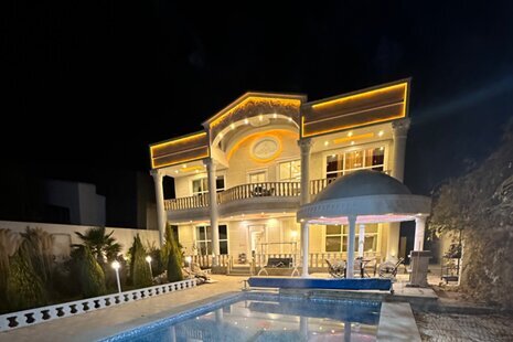 عمارت ویلایی سه خواب استخردار هوراد در کردان