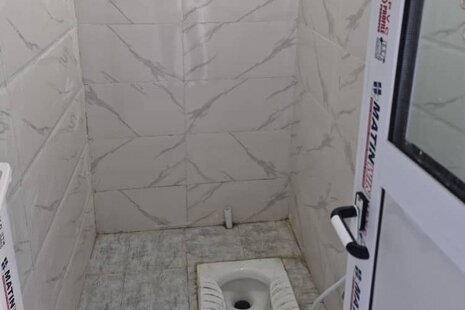 اتاق سنتی 16 متری تک درخت در بومگردی ساحلی هرمز