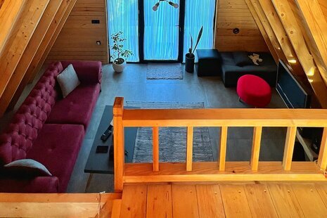 کلبه چوبی دوبلکس استخر آبگرم در لاهیجان