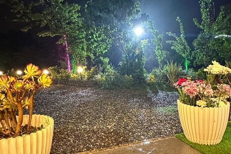 کلبه سوئیسی تکخواب در نور