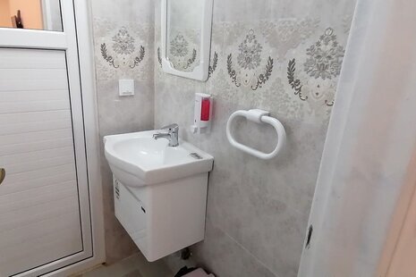 واحد مبله دوخواب عمارت روزبه طبقه همکف در کیاشهر