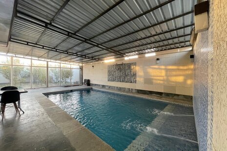 ویلا دوبلکس دوخواب استخردار پاییز در چهارباغ