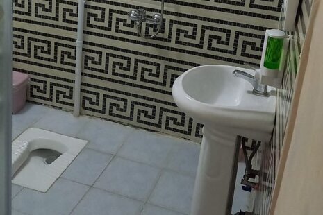 اتاق 203 در هتل آپارتمان شیراز