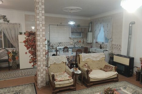 واحد مبله تکخواب در طبقه اول ویلا در آمل
