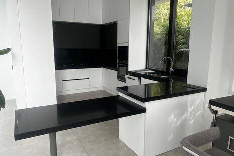 ویلا دوبلکس 4 خواب استخردار لوکس در هشتگرد