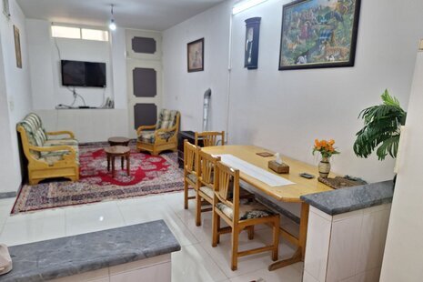 آپارتمان مبله طبقه اول شیراز