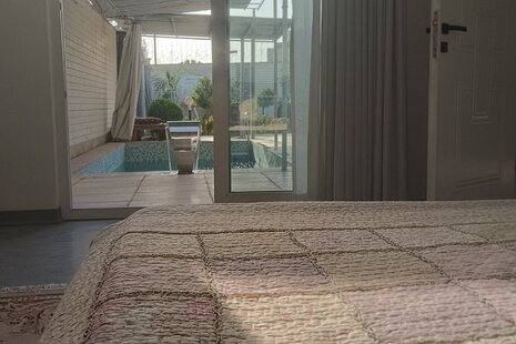 ویلا استخردار مبله دوخواب کاج سبز در ساوجبلاغ