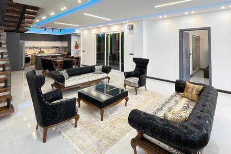 ویلا تریپلکس 6 خواب استخردارVIP در ایزدشهر