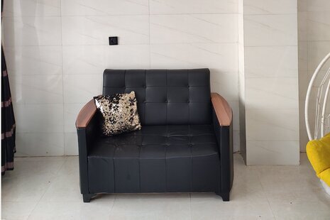 واحد دو خواب مبله در طبقه ی اول ویلا رینه