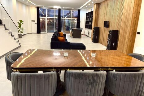 ویلا استخردار تریپلکس سه خواب مدرن ملورا در رودهن