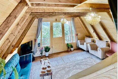 کلبه دوبلکس سوئیسی ماه در سوادکوه