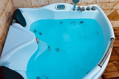 ویلا باغ استخردار مبله دوخواب باغ بهشت در چهارباغ