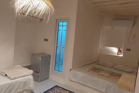 اتاق 15 متری 2 در اقامتگاه بومگردی قشم