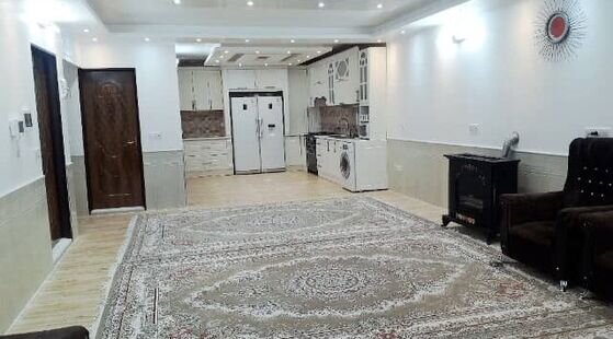 منزل بزرگ و نوساز مبله در کاشان