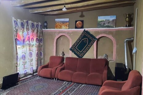 اتاق24 متری در اقامتگاه بومگردی درماه نشان