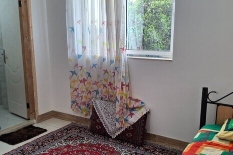 واحد مبله تکخواب در طبقه همکف ویلا ارغوان 11 در مرزیکلا
