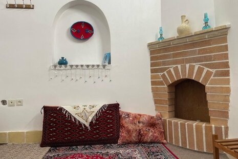 اتاق بادگیر در اقامتگاه بومگردی دامغان