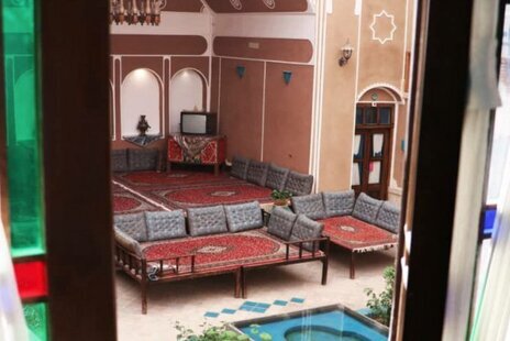 اتاق سه نفره در هتل سنتی یزد