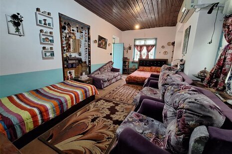 اتاق سنتی 30متری VIP در اقامتگاه بومگردی شفت