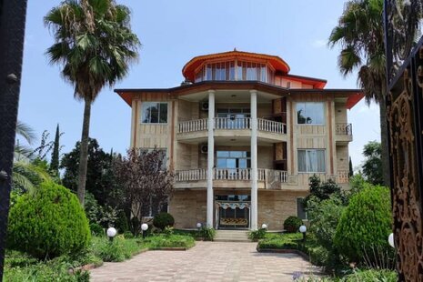 ویلا تریپلکس شش خواب استخردار شهرک ساحلی در رامسر