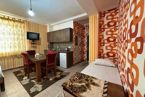 واحد تکخواب 202 در هتل آپارتمان قشم