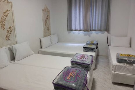 سوئیت (5نفره) در مسافرخانه مشهد