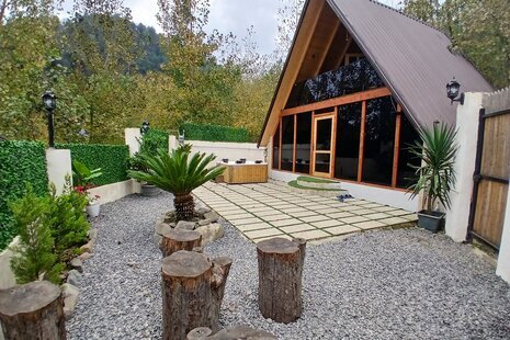 کلبه سوئیسی مبله تکخواب صنوبر در شیرگاه