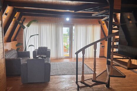 کلبه سوئیسی مبله دوخواب دریاچه در ساری