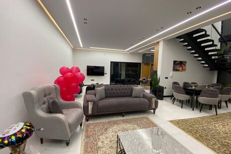 ویلا دوبلکس 4 خوا ب استخردار و جکوزی دژاوو در کردان