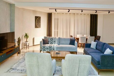 آپارتمان مبله 3 خواب فول امکانات 2 در شیراز