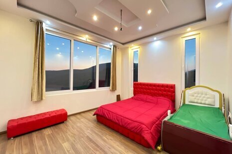 ویلا تریبلکس استخردار 4 خواب انتیک در رودهن