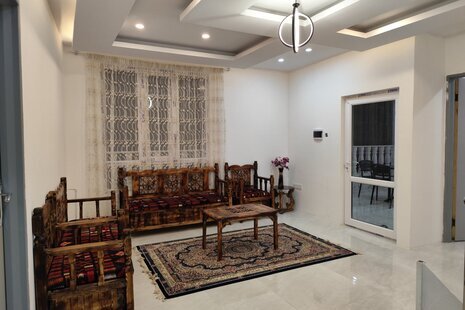 ویلا دوبلکس استخردار مبله سه خواب یاس در چهارباغ