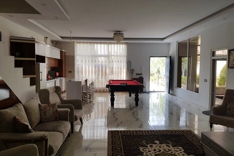 ویلا دوبلکس استخردار سه خواب سورنا در چهارباغ